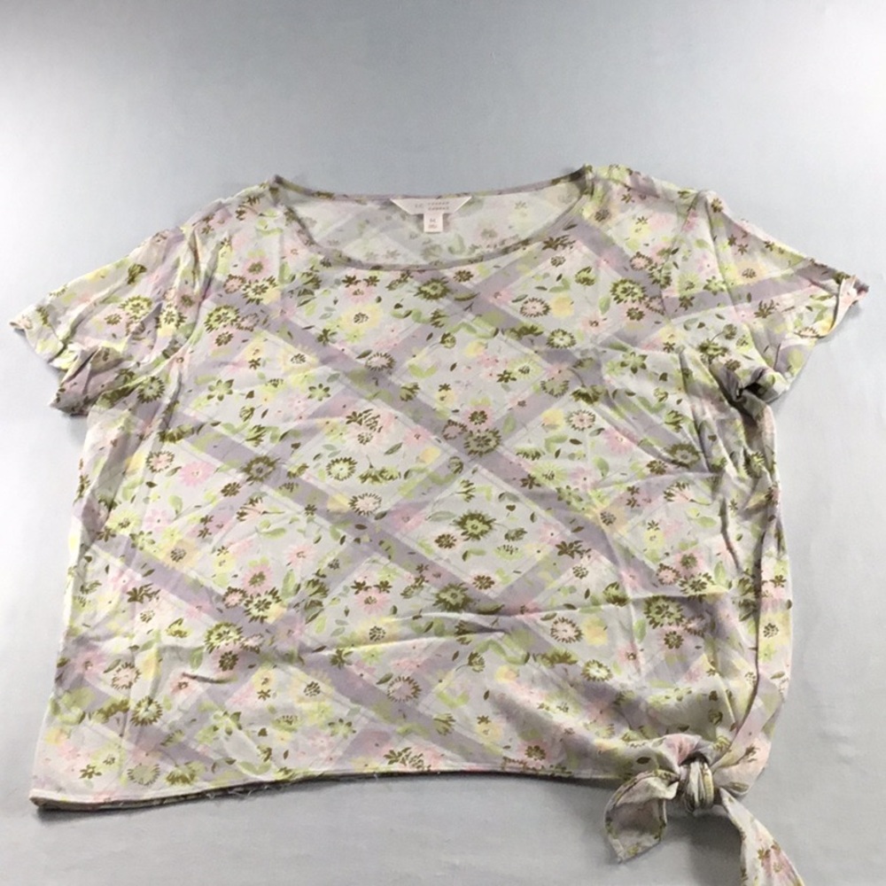 LC Lauren Conrad Whimsical Pastel Floral Scoop Neck Short Sleeve Top Size‎ M